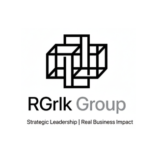 Logo RGrlk Group blanco Ecosistema 6 Carrusel sin fin